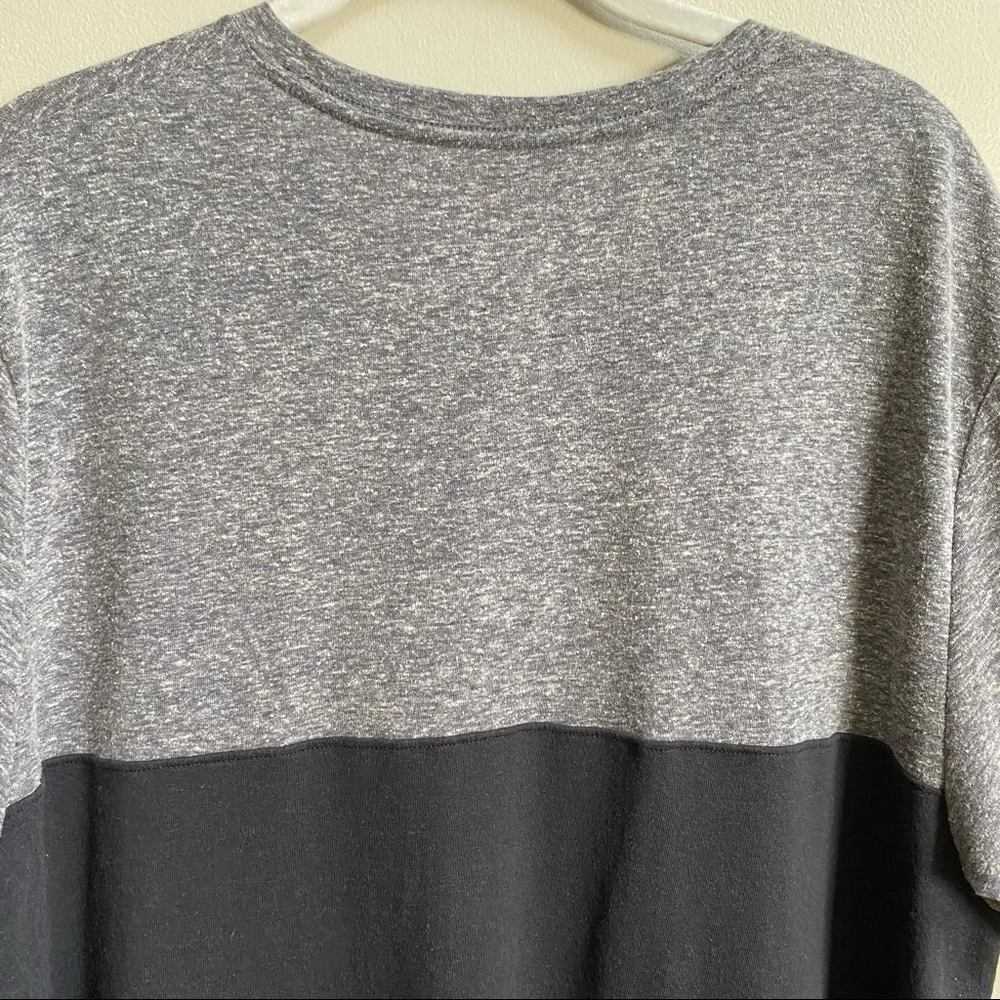 Men's Levi's Heather Grey & Black Single Pocket Henley T-Shirt Size XL